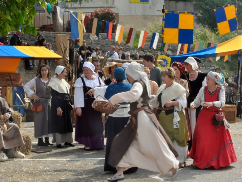 Tourrentelle-Tourrette-Levens-Medievale-2014-801.jpg