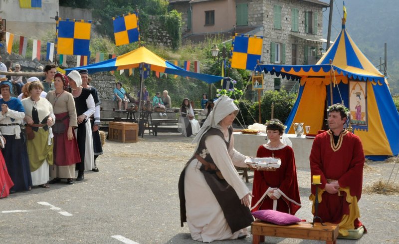 Tourrentelle-Tourrette-Levens-Medievale-2014-805.jpg