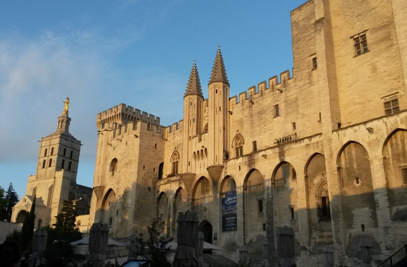 Carmes-avignon-tourrentelle-911.jpg