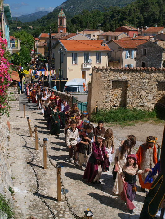 Cortège médiéval