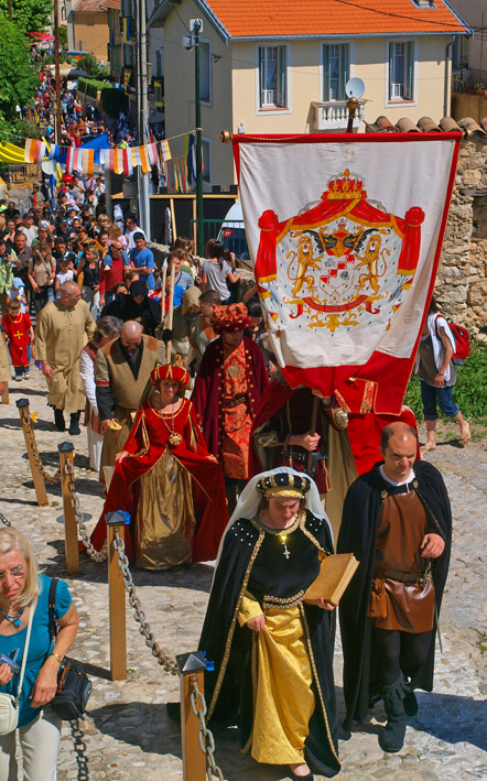 Cortège médiéval